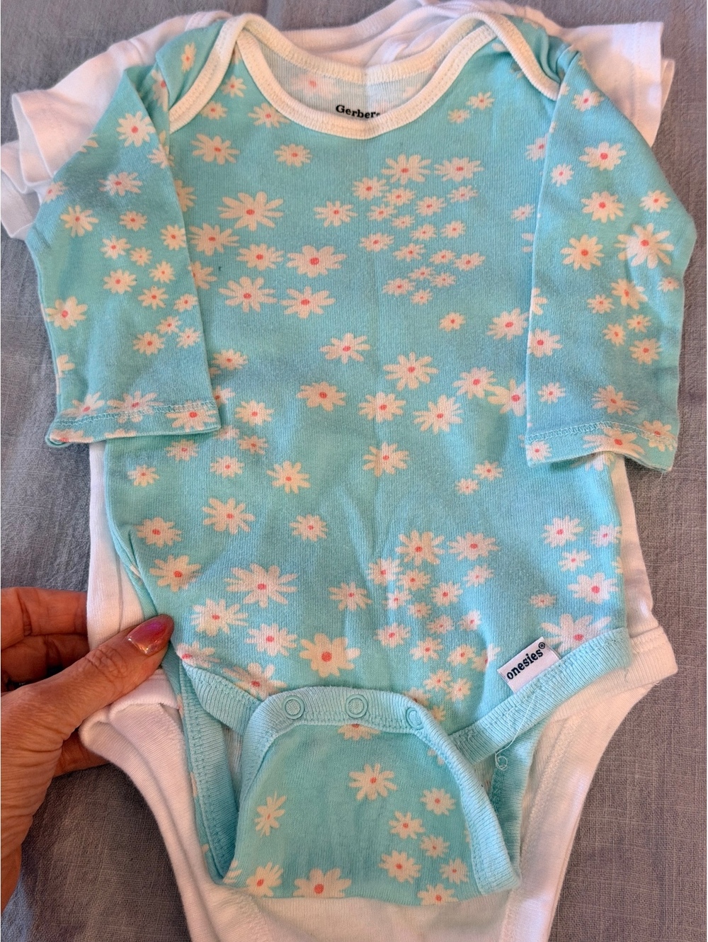 Gerber Baby Girl Bodysuit Lot 6-9M Floral White Onesies 3 Piece